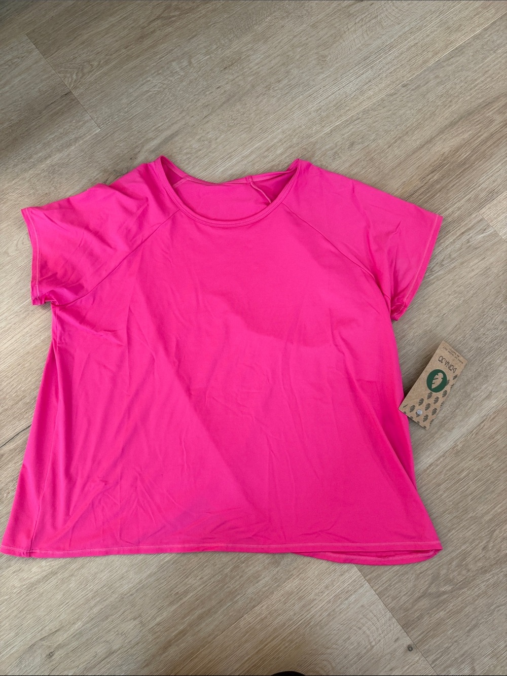 Women’s Bright Pink Short Sleeve Active Tee size 1 Dona Jo